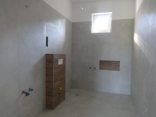 Eladó 95 m²-escsaládi ház Tiszakécske, Dr. Tóth Géza utca: 61'750'000 Ft