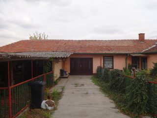 Eladó 140 m²-escsaládi ház Tiszakécske, Fő út: 39'900'000 Ft