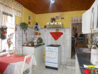 Eladó 140 m²-escsaládi ház Tiszakécske, Fő út: 39'900'000 Ft