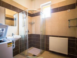 Eladó 480 m²-esüdülő Tiszakécske, Fürdő utca: 79'900'000 Ft