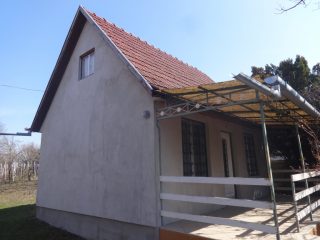 Eladó 42 m²-esüdülő Tiszakécske, Fürdő utca: 24'800'000 Ft