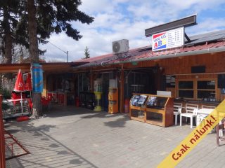 Eladó 450 m²-esüzlethelyiség utcai bejárattal Tiszakécske, Fürdő utca: 75'000'000 Ft