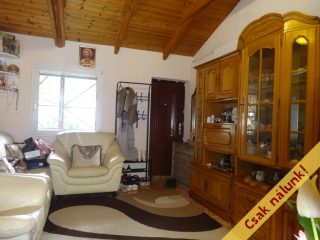 Eladó 450 m²-esüzlethelyiség utcai bejárattal Tiszakécske, Fürdő utca: 75'000'000 Ft