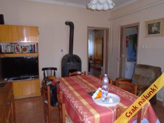 Eladó 70 m²-escsaládi ház Tiszakécske, Gábor Áron utca: 46'900'000 Ft