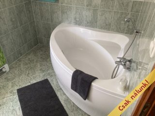 Eladó 130 m²-esüdülő Tiszakécske, Horgász utca: 98'000'000 Ft