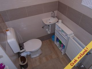 Eladó 134 m²-escsaládi ház Tiszakécske, Hősök útja: 59'900'000 Ft