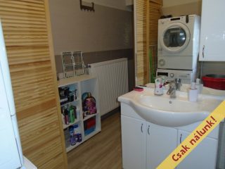 Eladó 134 m²-escsaládi ház Tiszakécske, Hősök útja: 59'900'000 Ft