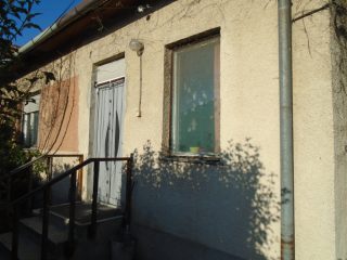 Eladó 116 m²-escsaládi ház Tiszakécske, Jókai utca: 37'000'000 Ft