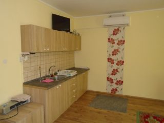 Eladó 30 m²-esüdülő Tiszakécske (Kerekdomb) , Akác utca: 19'900'000 Ft