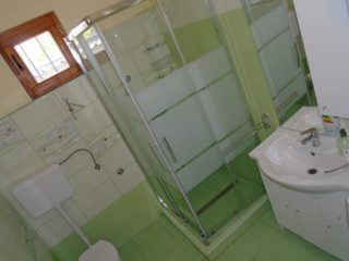 Eladó 30 m²-esüdülő Tiszakécske (Kerekdomb) , Akác utca: 19'900'000 Ft
