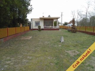 Eladó 42 m²-esüdülő Tiszakécske (Kerekdomb) , Rezeda utca: 23'900'000 Ft