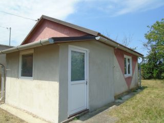 Eladó 40 m²-esüdülő Tiszakécske (Kerekdomb) , Szegfű utca: 21'900'000 Ft