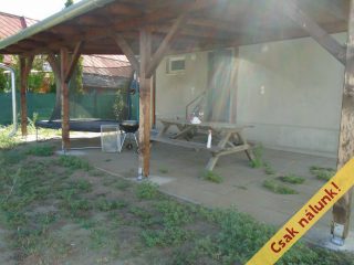 Eladó 116 m²-esüdülő Tiszakécske (Kerekdomb) , Szegfű utca: 33'900'000 Ft