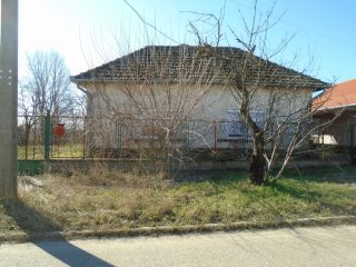 Eladó 90 m²-escsaládi ház Tiszakécske, Kerekdomb utca: 19'900'000 Ft