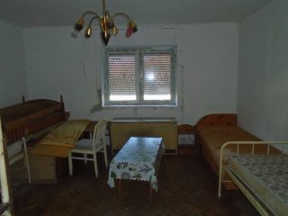 Eladó 90 m²-escsaládi ház Tiszakécske, Kerekdomb utca: 19'900'000 Ft