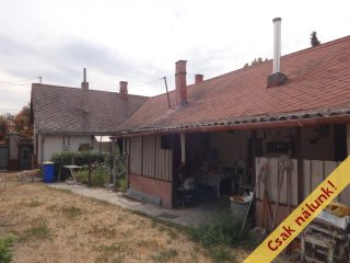 Eladó 160 m²-escsaládi ház Tiszakécske, Kőrösi utca: 46'500'000 Ft