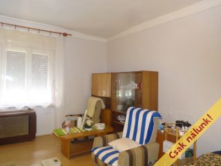 Eladó 160 m²-escsaládi ház Tiszakécske, Kőrösi utca: 46'500'000 Ft