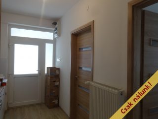 Eladó 250 m²-escsaládi ház Tiszakécske, Kossuth Lajos utca: 85'000'000 Ft