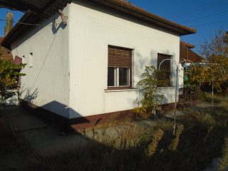 Eladó 102 m²-escsaládi ház Tiszakécske, Kurázs utca: 27'900'000 Ft