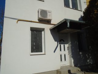 Eladó 85 m²-estársasházi lakás Tiszakécske, Móricz Zsigmond utca: 37'000'000 Ft