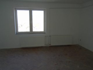 Eladó 85 m²-estársasházi lakás Tiszakécske, Móricz Zsigmond utca: 37'000'000 Ft