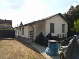 Eladó 72 m²-esüdülő Tiszakécske, Nap körút: 62'500'000 Ft