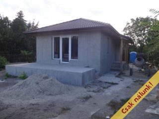 Eladó 100 m²-esüdülő Tiszakécske, Sólyom utca: 59'000'000 Ft