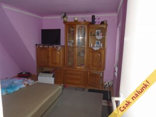 Eladó 145 m²-escsaládi ház Tiszakécske, Táncsics Mihály utca: 41'900'000 Ft