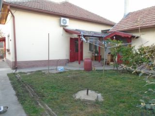 Eladó 120 m²-escsaládi ház Tiszakécske, Táncsics Mihály utca: 52'900'000 Ft
