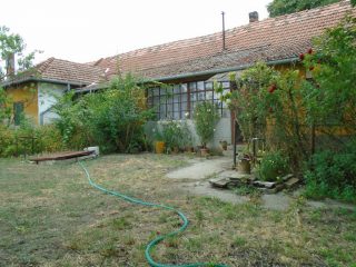 Eladó 124 m²-escsaládi ház Tiszakécske, Városközpont utca: 23'500'000 Ft