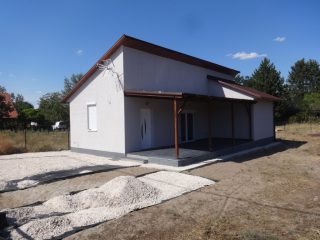 Eladó 80 m²-esüdülő Tiszakécske, Vércse utca: 46'800'000 Ft