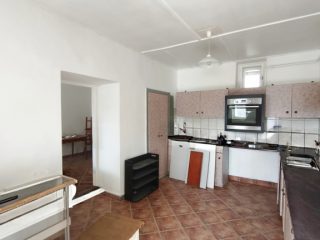 Eladó 156 m²-escsaládi ház Tóalmás, Béke út: 34'900'000 Ft