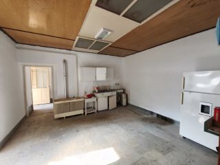 Eladó 156 m²-escsaládi ház Tóalmás, Béke út: 34'900'000 Ft