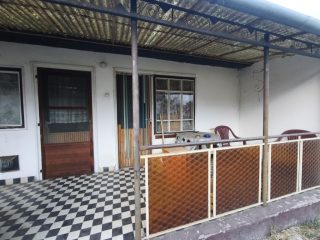Eladó 100 m²-escsaládi ház Tóalmás, Kossuth Lajos: 42'900'000 Ft