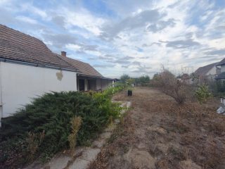 Eladó 100 m²-escsaládi ház Tóalmás, Kossuth Lajos: 42'900'000 Ft