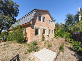 Eladó 360 m²-escsaládi ház Tóalmás, Kossuth Lajos út környéke: 60'000'000 Ft