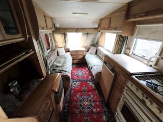 Eladó 250 m²-estelek Tóalmás, Strand utca: 10'900'000 Ft