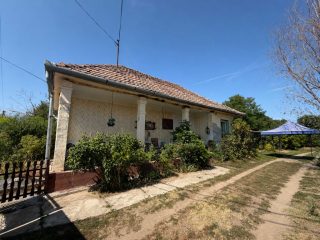 Eladó 78 m²-escsaládi ház Tóalmás, Szőlő utca: 36'900'000 Ft