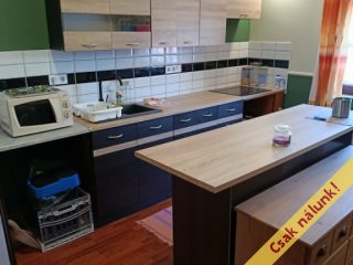 Eladó 160 m²-escsaládi ház Tököl, Dobó Katalin közeli utca: 136'000'000 Ft