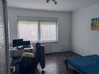 Eladó 98 m²-escsaládi ház Tököl, Főút közeli utca: 109'900'000 Ft