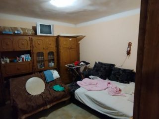 Eladó 80 m²-escsaládi ház Tököl, Főút közeli utca: 78'000'000 Ft