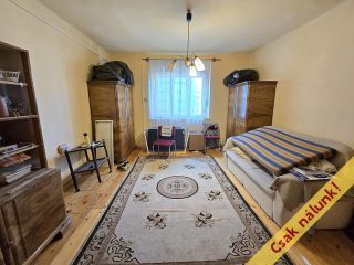 Eladó 83 m²-escsaládi ház Tura, Temető köz: 26'900'000 Ft