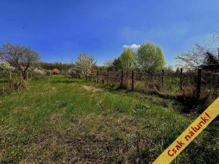 Eladó 83 m²-escsaládi ház Tura, Temető köz: 26'900'000 Ft