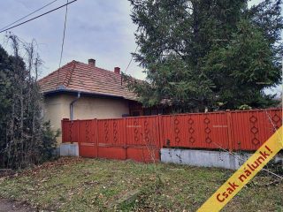 Eladó 83 m²-escsaládi ház Tura, Temető köz: 26'900'000 Ft