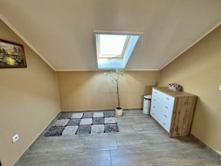 Eladó 101 m²-esházrész Üllő, Ócsai út: 83'900'000 Ft