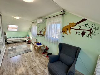 Eladó 101 m²-esházrész Üllő, Ócsai út: 83'900'000 Ft