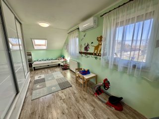 Eladó 101 m²-esházrész Üllő, Ócsai út: 83'900'000 Ft