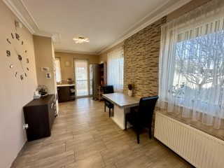 Eladó 101 m²-esházrész Üllő, Ócsai út: 83'900'000 Ft