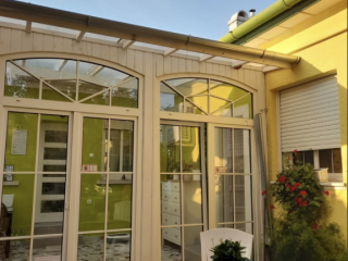 Eladó 220 m²-escsaládi ház Üllő, Többgenerációs: 135'000'000 Ft