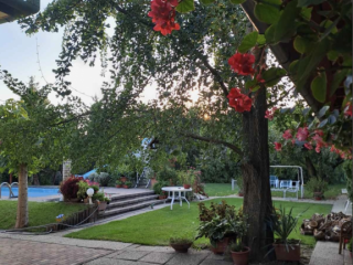 Eladó 220 m²-escsaládi ház Üllő, Többgenerációs: 135'000'000 Ft